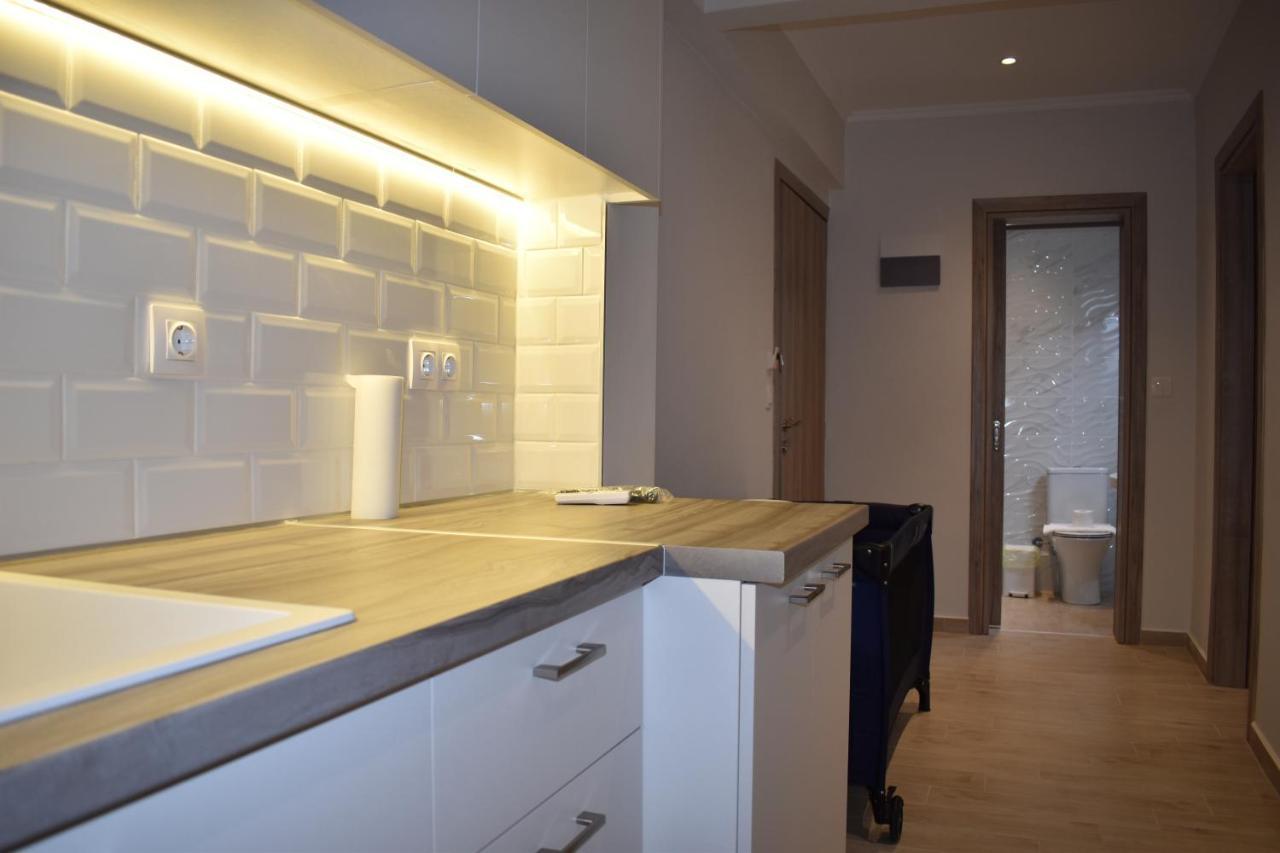 Sea View Luxury Apartment In Nea Kallikratia. Nea Kallikrateia Екстериор снимка