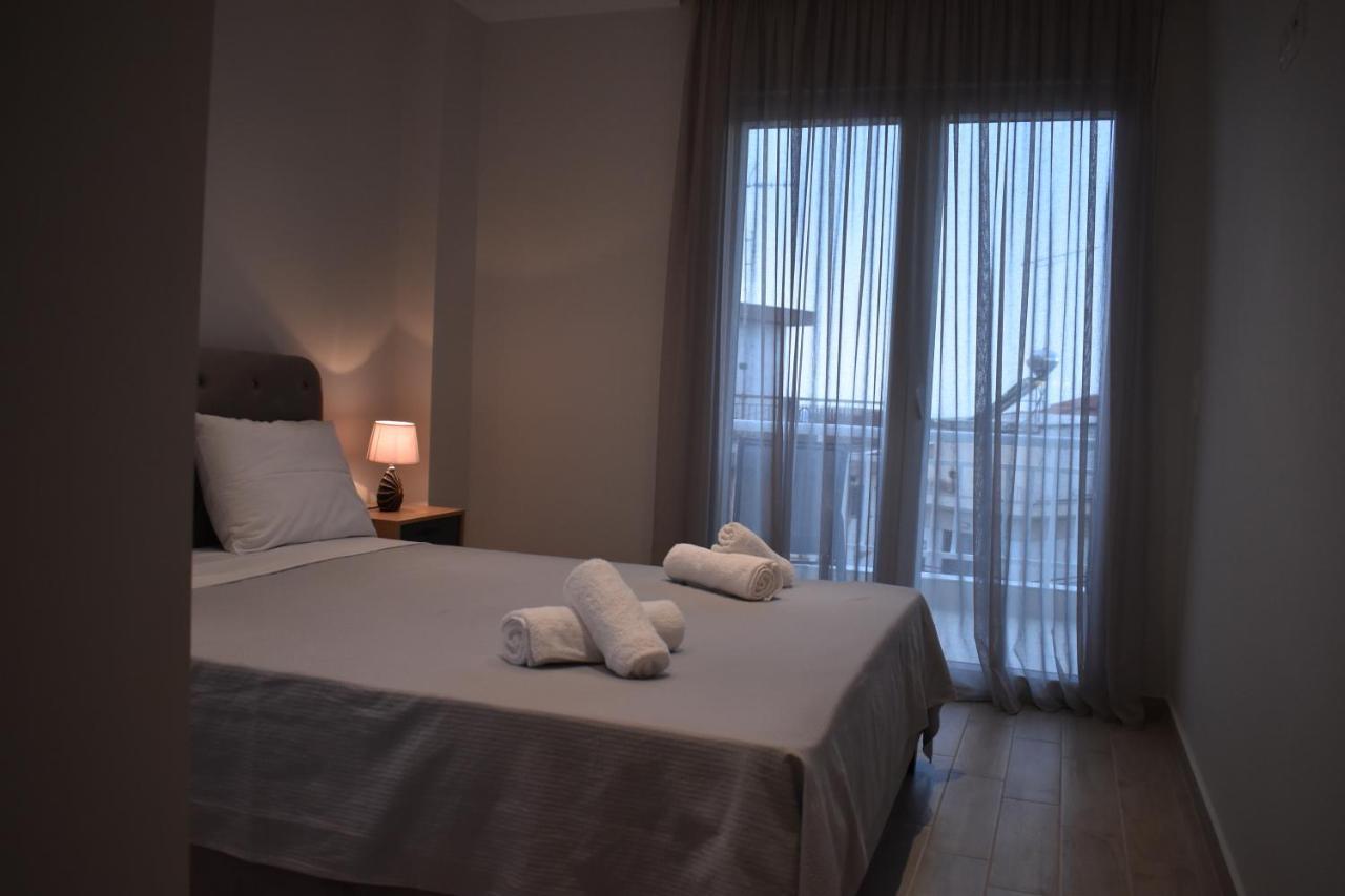 Sea View Luxury Apartment In Nea Kallikratia. Nea Kallikrateia Екстериор снимка