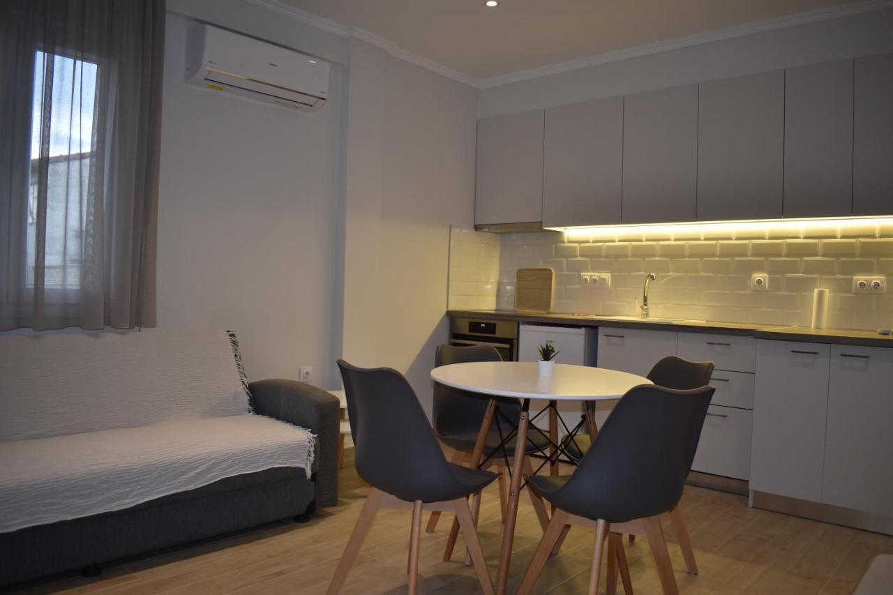 Sea View Luxury Apartment In Nea Kallikratia. Nea Kallikrateia Екстериор снимка