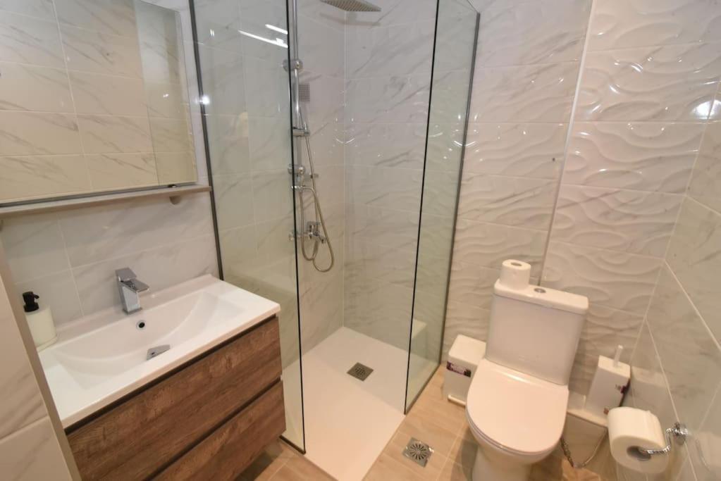 Sea View Luxury Apartment In Nea Kallikratia. Nea Kallikrateia Екстериор снимка