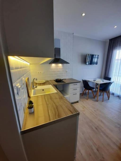 Sea View Luxury Apartment In Nea Kallikratia. Nea Kallikrateia Екстериор снимка