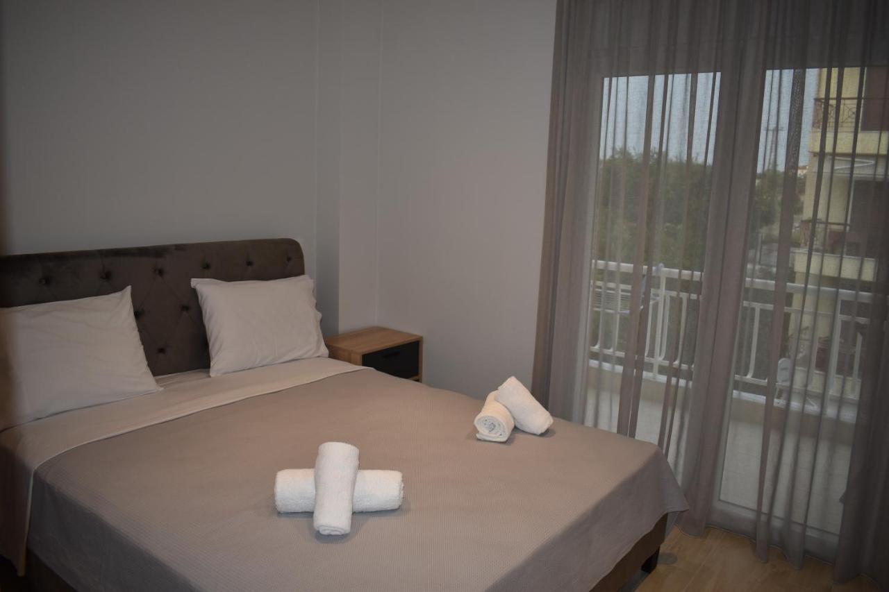 Sea View Luxury Apartment In Nea Kallikratia. Nea Kallikrateia Екстериор снимка