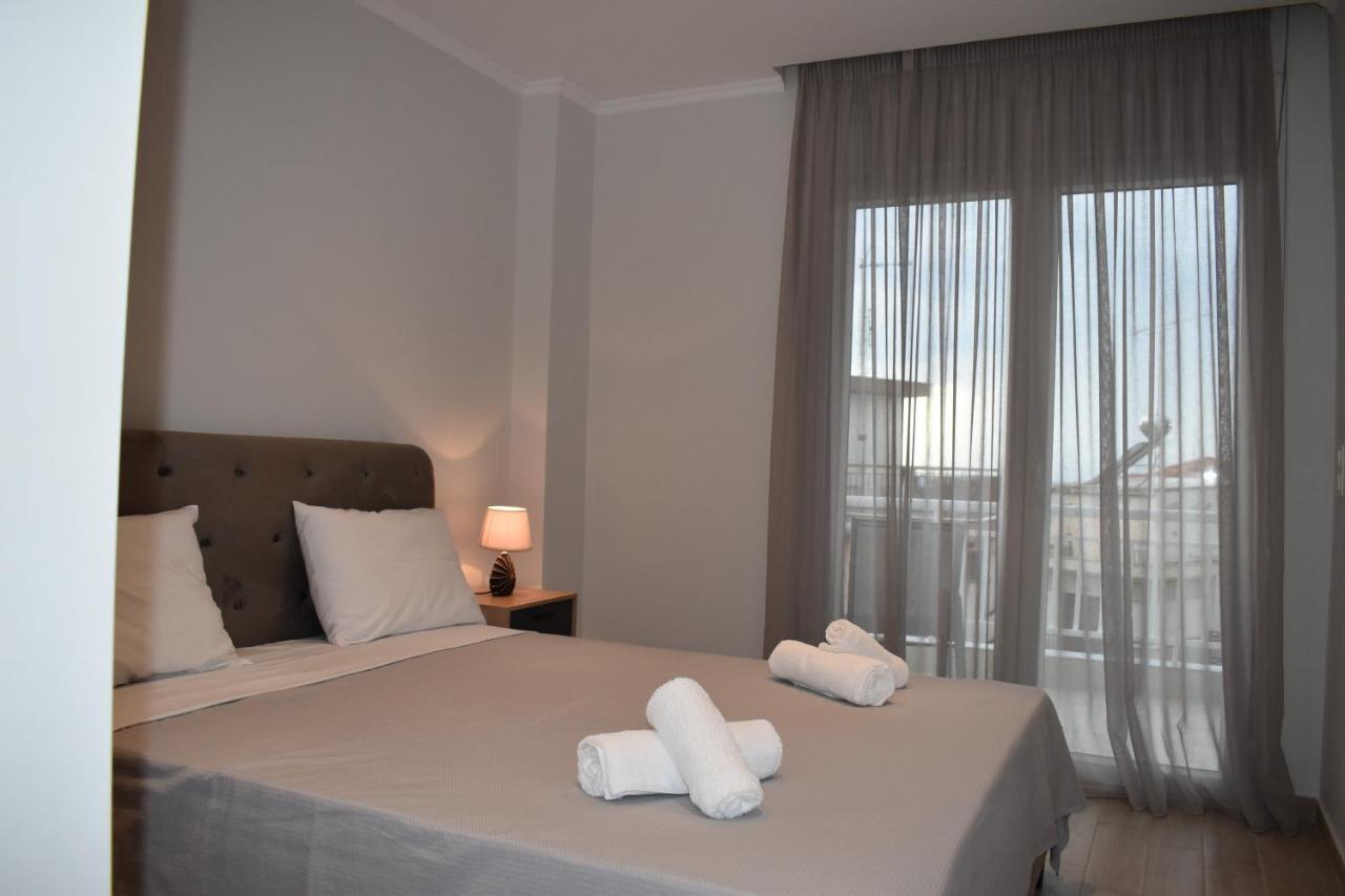Sea View Luxury Apartment In Nea Kallikratia. Nea Kallikrateia Екстериор снимка
